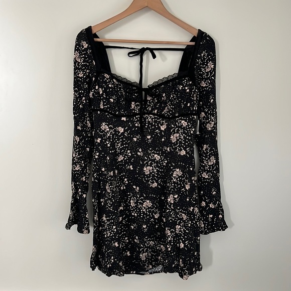 FREE PEOPLE velvet trimmed dress NWT - Picture 1 of 8